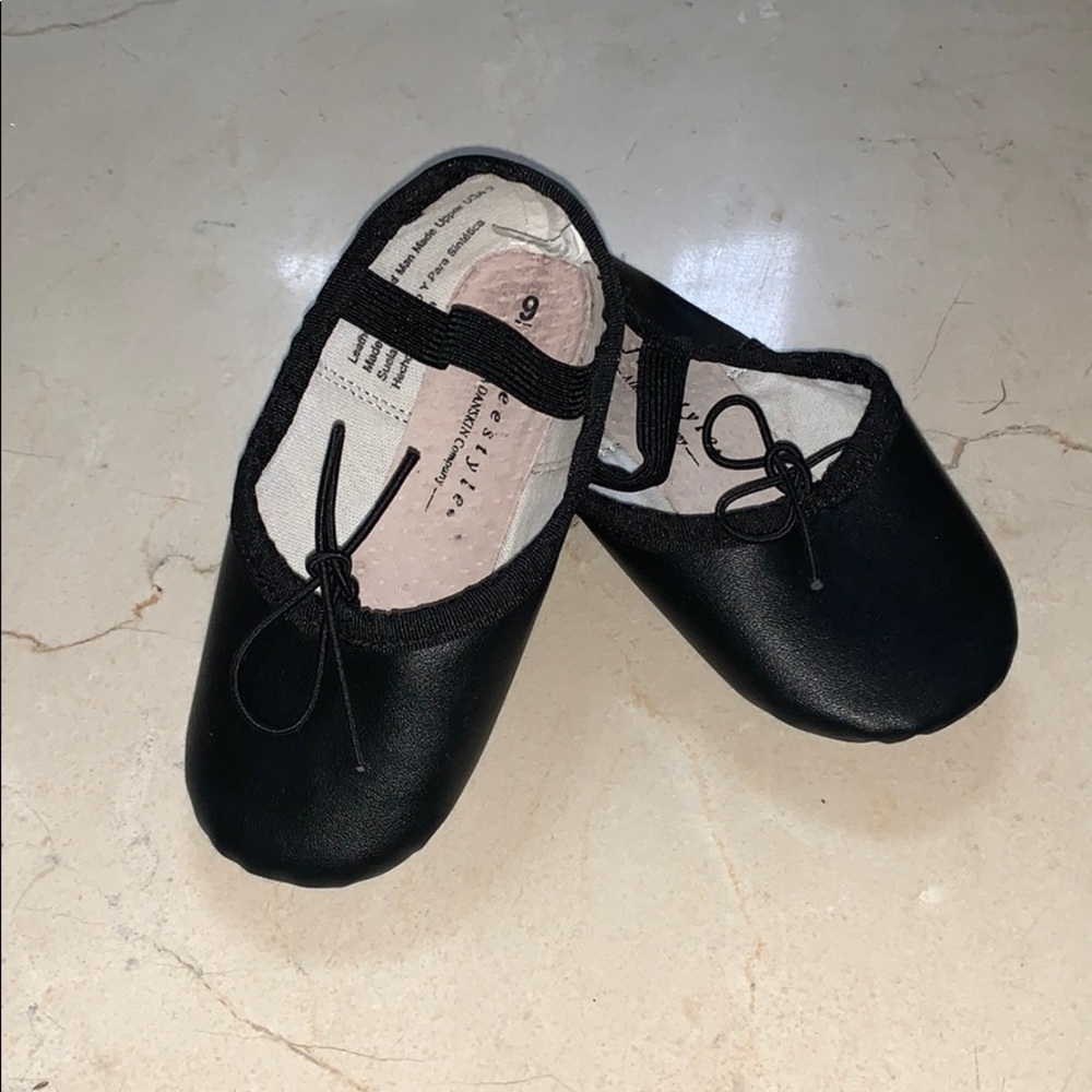 Danskin Girls Ballet Shoes